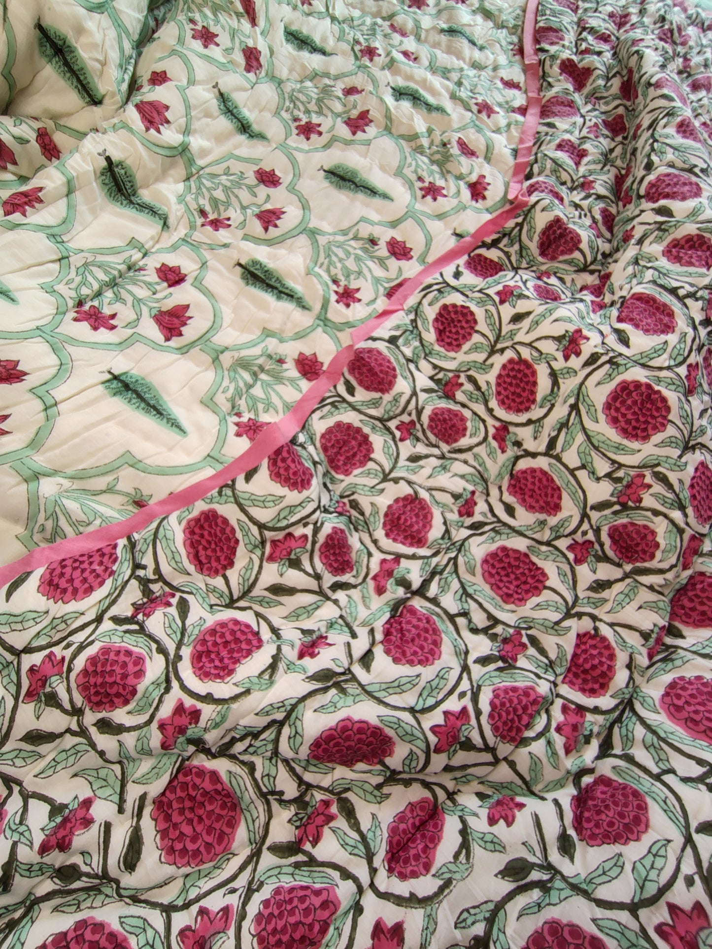 Pine Tree Block Print Bedsheet & Quilt Set