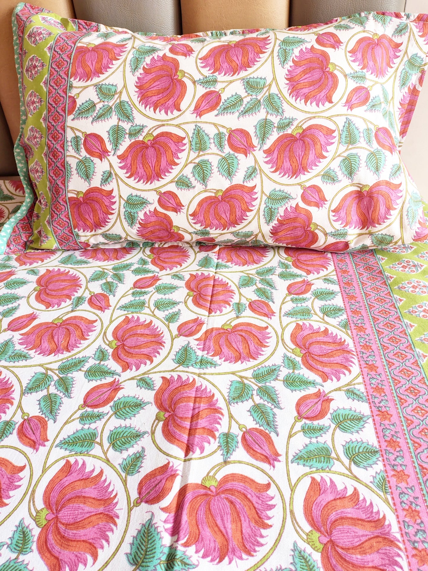 Gulabi Kamal Traditional Printed Bedsheet with Two Reversible Pillow Covers