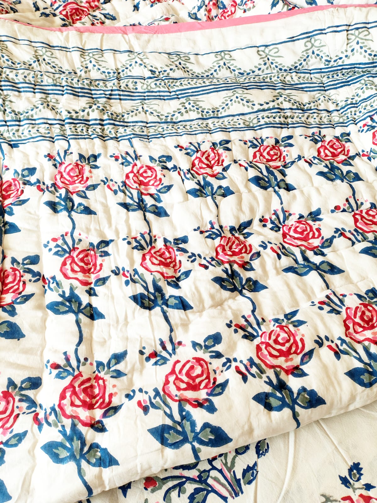 Red Roses Block Print Bedsheet & Quilt Set