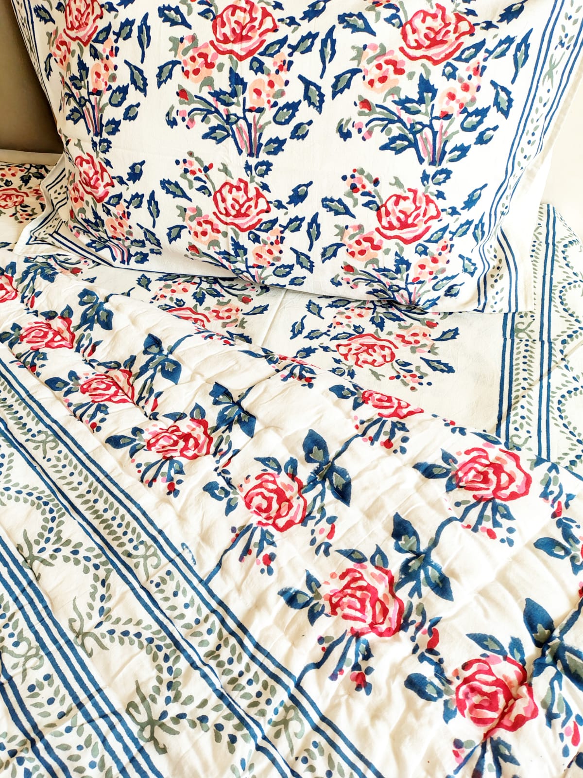 Red Roses Block Print Bedsheet & Quilt Set
