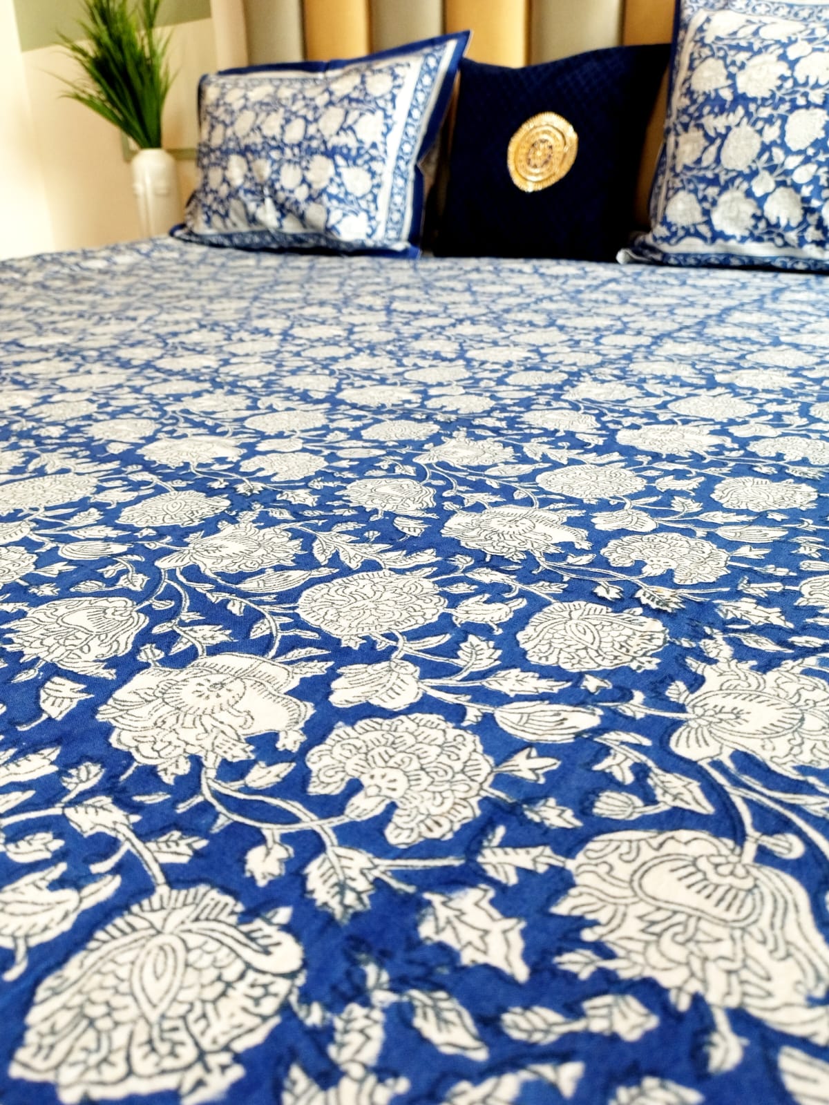 Neel Kamal Matching Bedsheet & Dohar Set