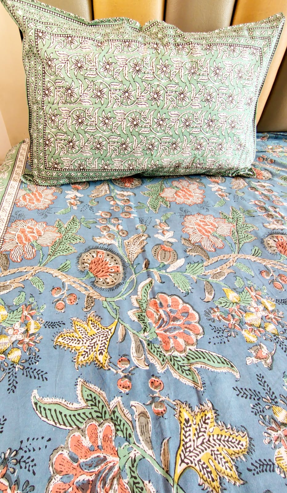 Blue Floral Jaal Traditional Printed Bedsheet with Two Reversible Pillow Covers
