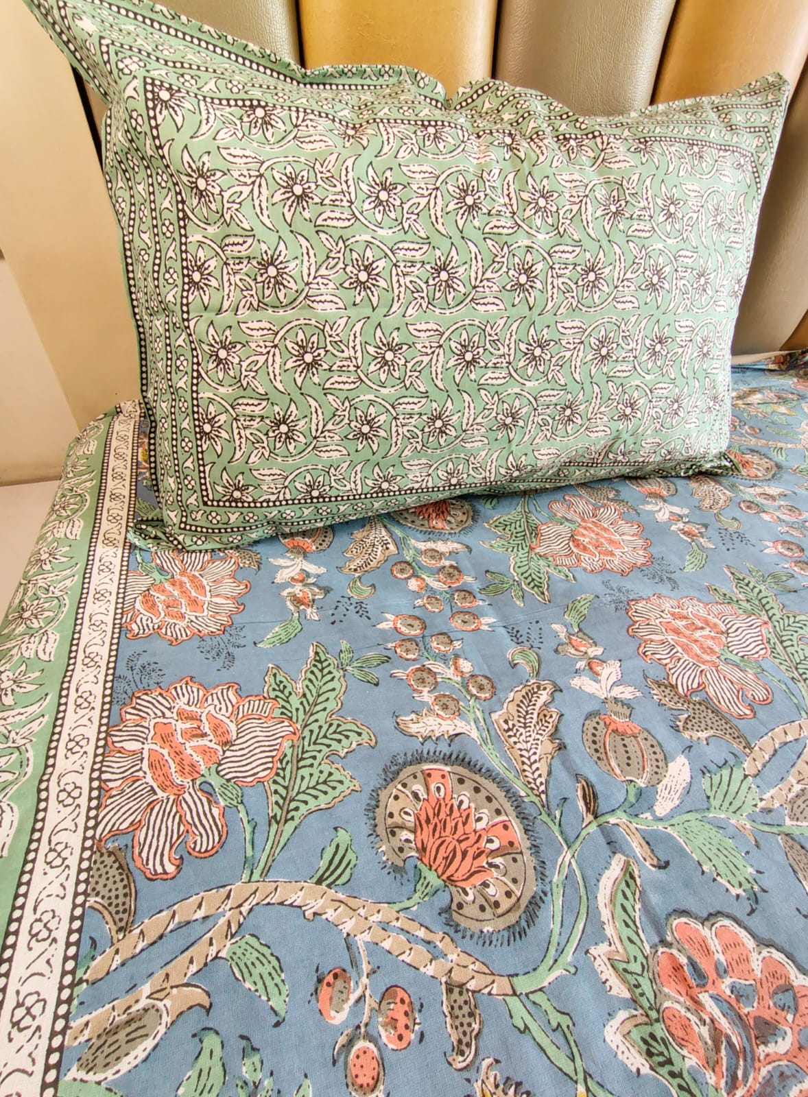 Blue Floral Jaal Traditional Printed Bedsheet with Two Reversible Pillow Covers