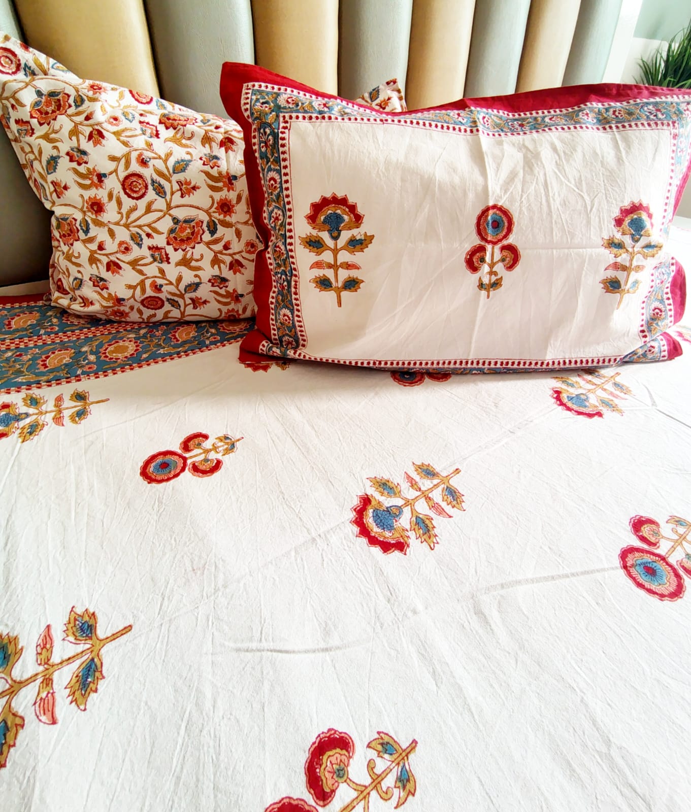 Begum Kamal Matching Bedsheet & Dohar Set