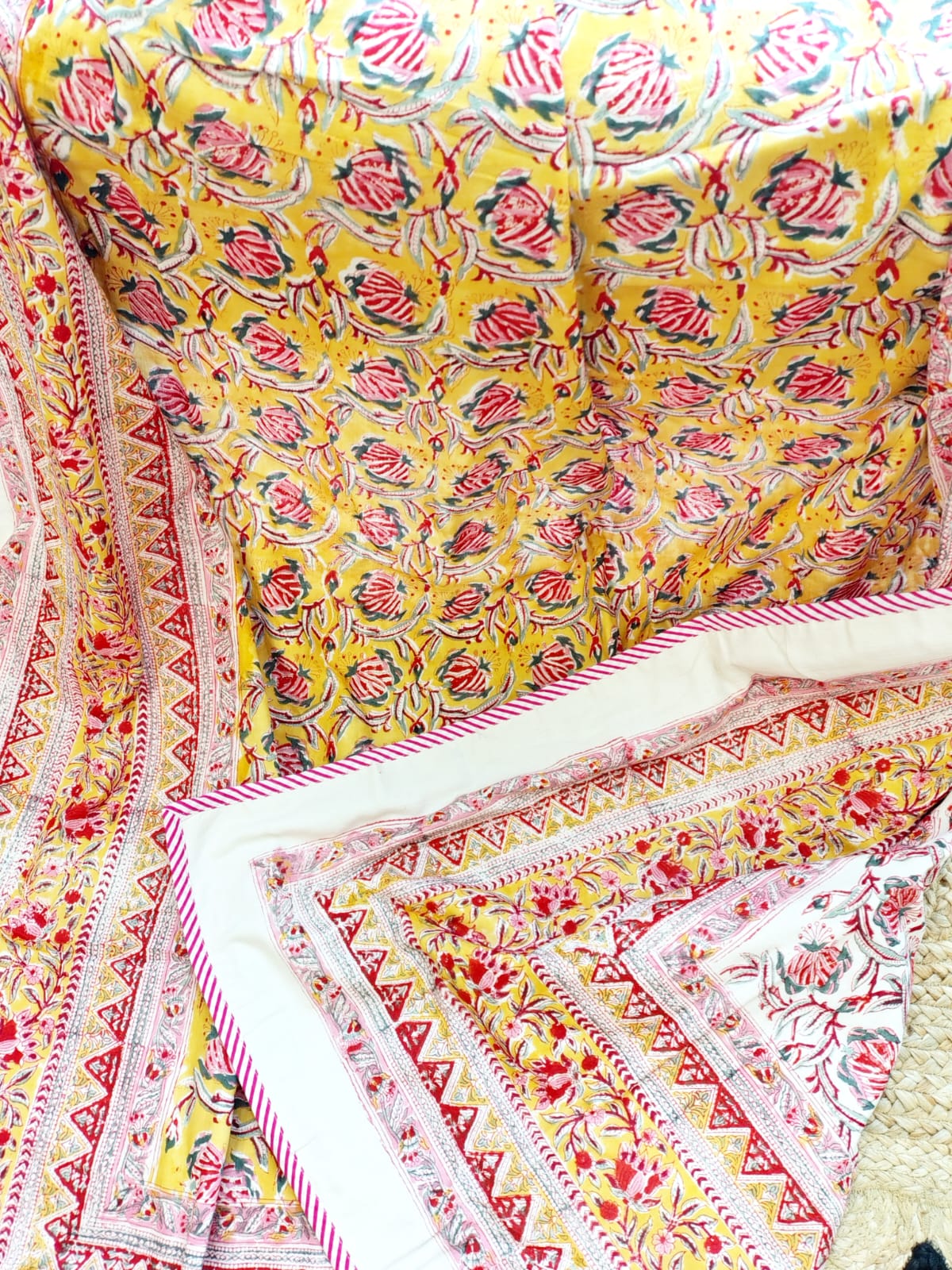 Green Tulip Hand Block Reversible Dohar