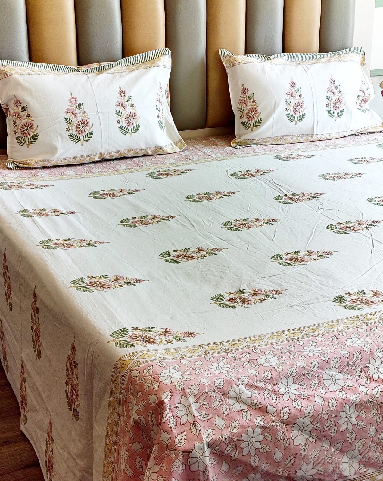 White Kamal Matching Bedsheet & Dohar Set