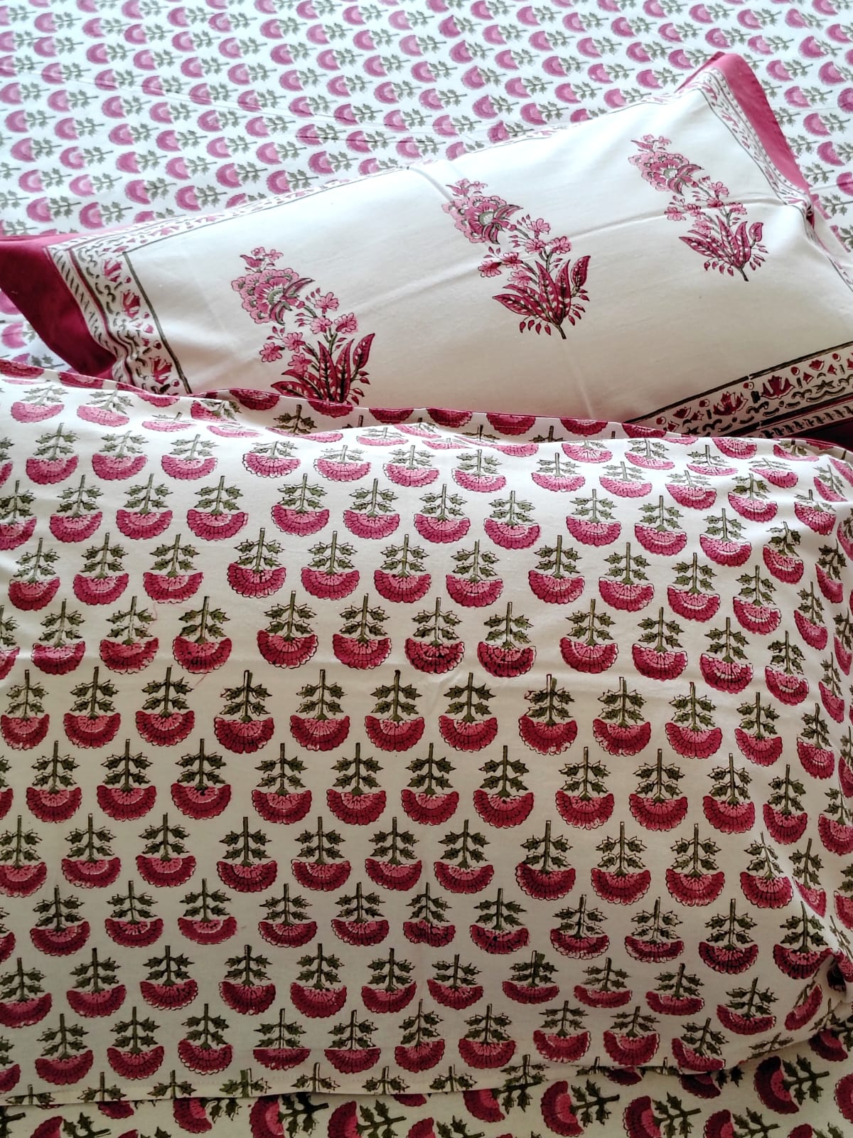 Red Floral Jaal Block Printed Bedsheet with Two Reversible Pillow Covers