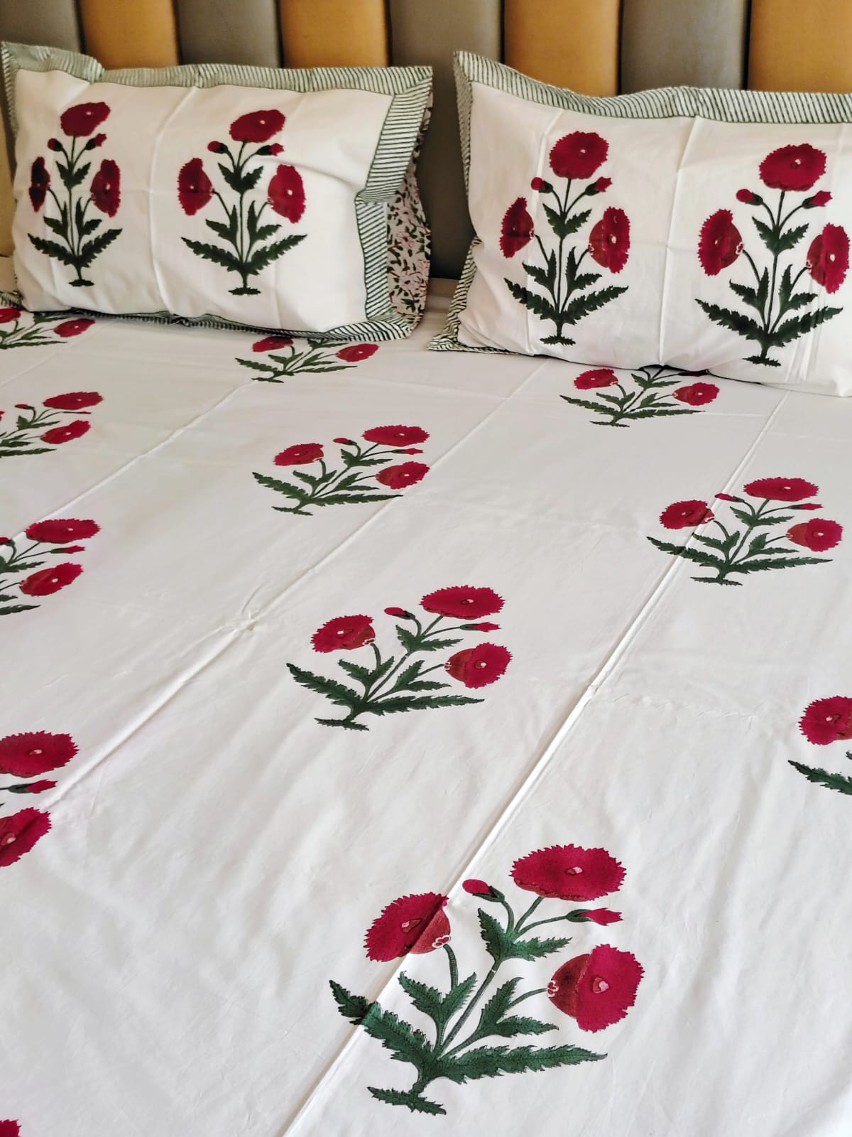 Begum Red Block Printed Bedsheet with Two Reversible Pillow Covers