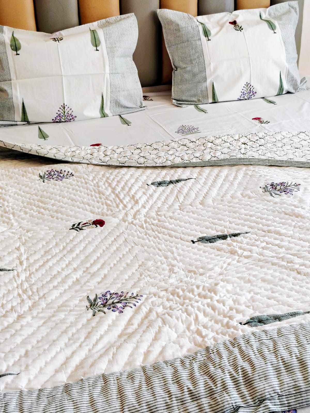 White Pine Hand Block Reversible Single Bed Quilt - Bichhavans