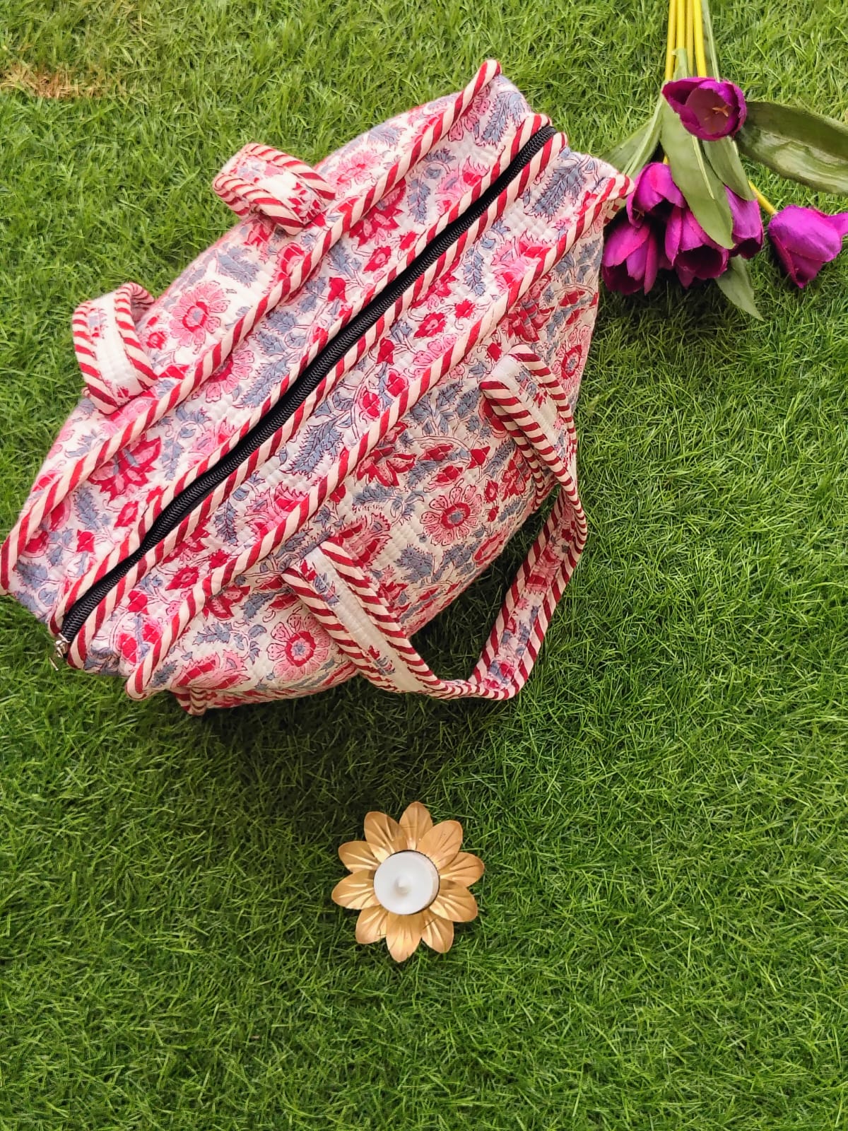 Medium Size Hand Block Tote Bag with Zip