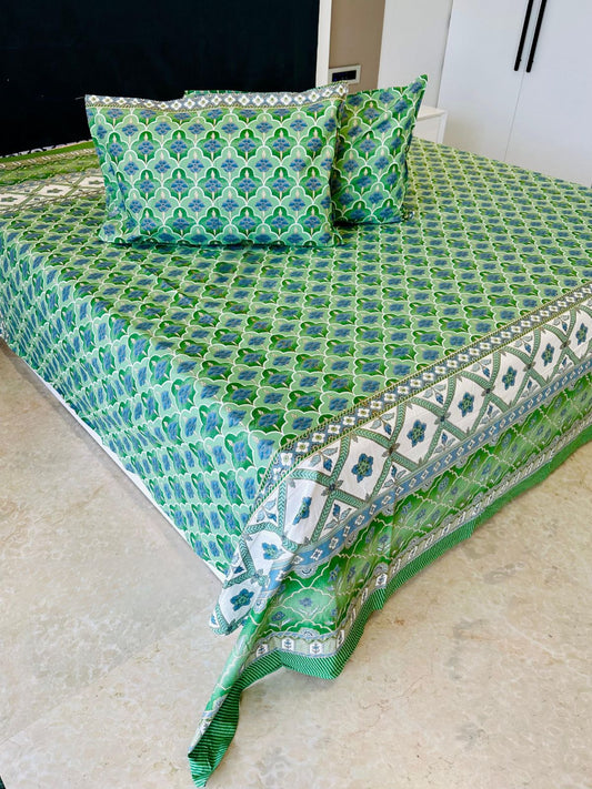 Kohinoor Traditional Printed Bedsheet with Two Reversible Pillow Covers
