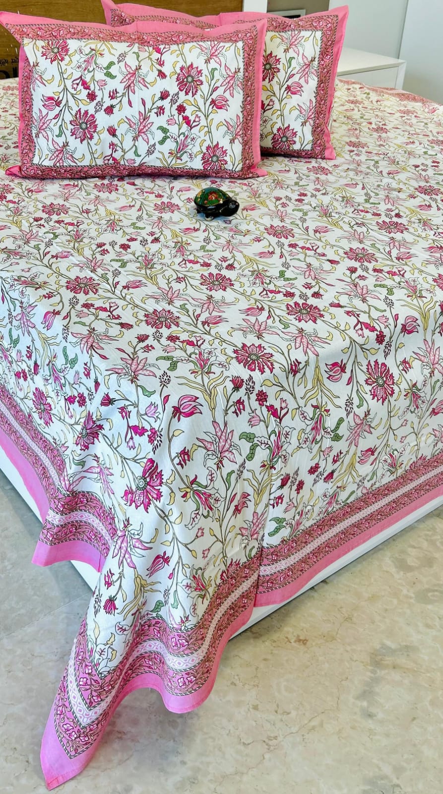 White Floral Jaal Traditional Printed Bedsheet with Two Reversible Pillow Covers