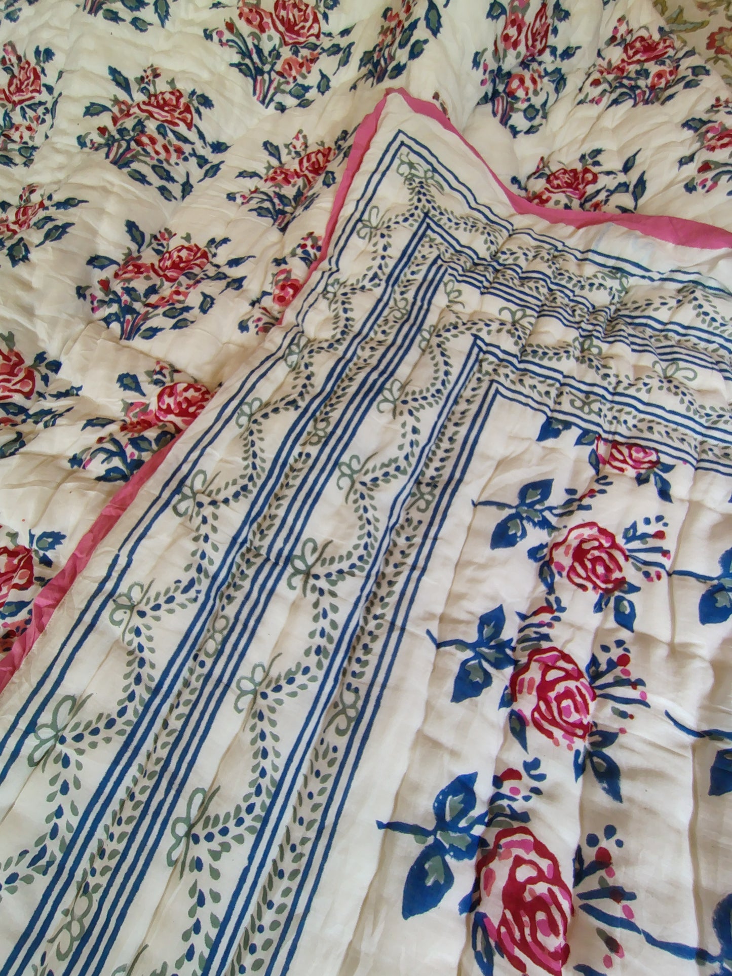 Red Roses Block Print Bedsheet & Quilt Set