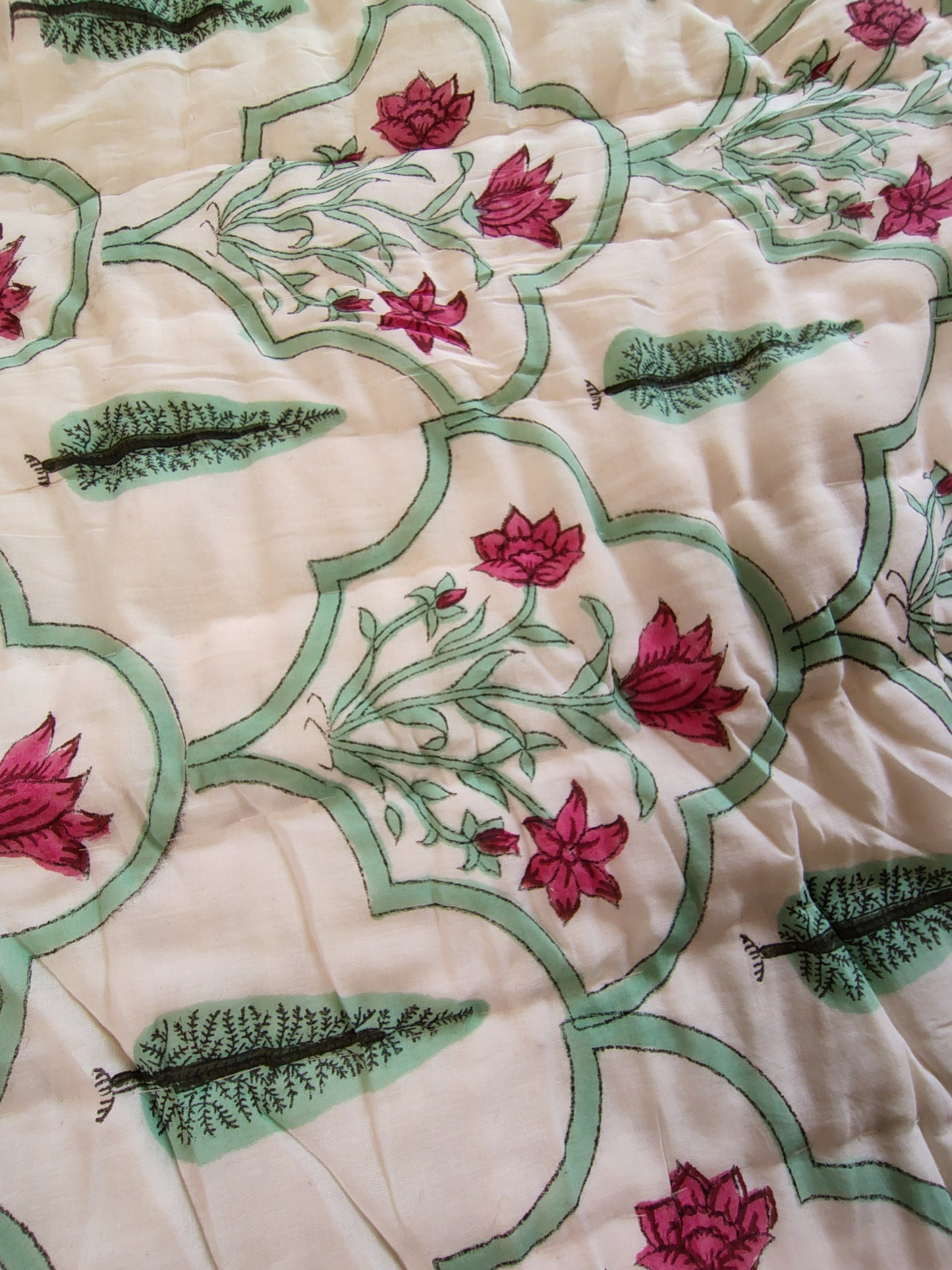 Pine Tree Block Print Bedsheet & Quilt Set