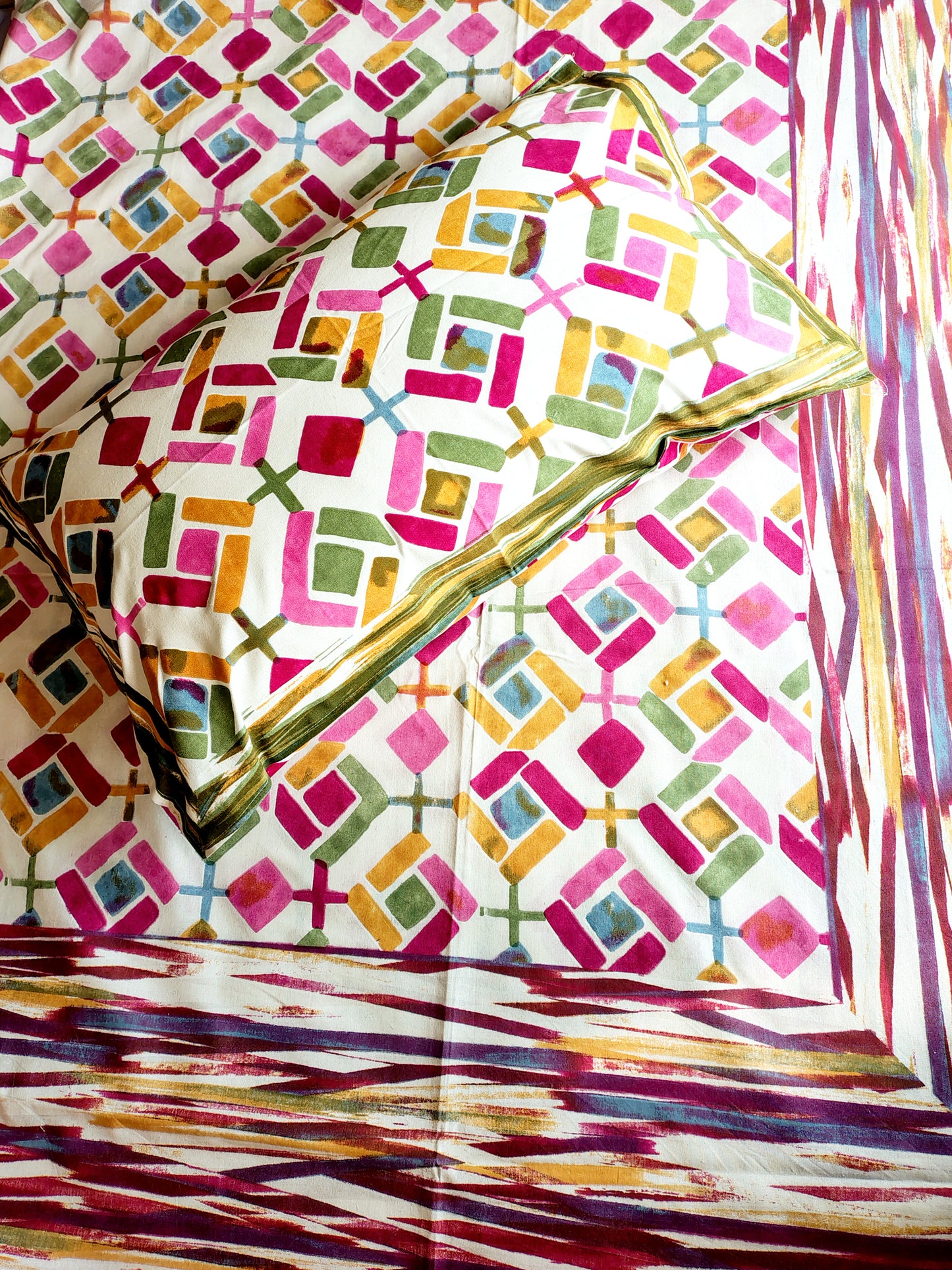 Purple Diamond Traditional Printed Bedsheet with Two Reversible Pillow Covers