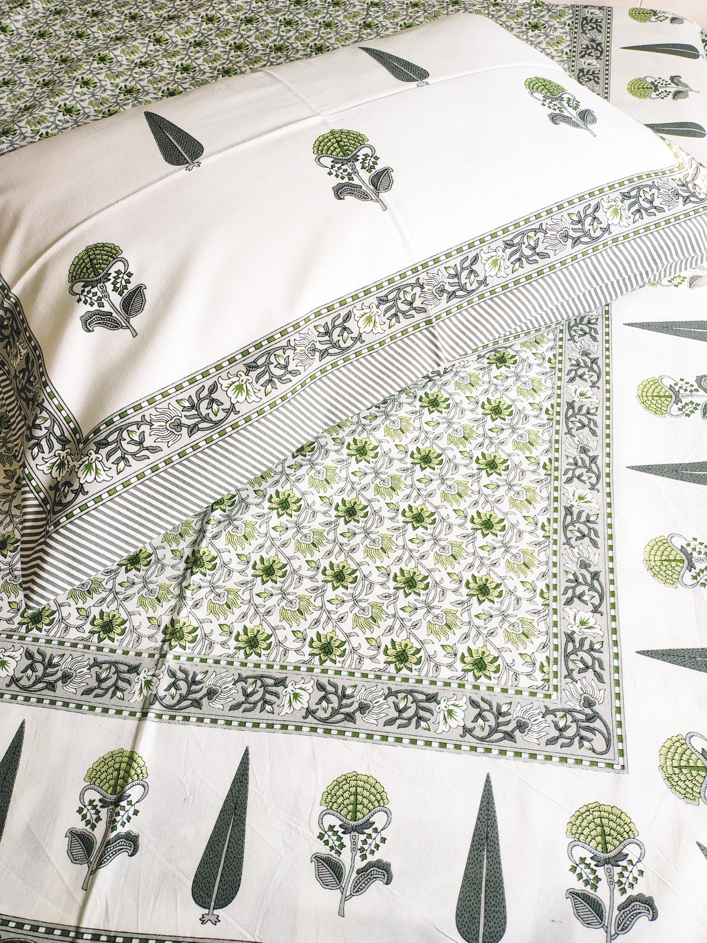 White Floral Jaal Traditional Printed Bedsheet with Two Reversible Pillow Covers