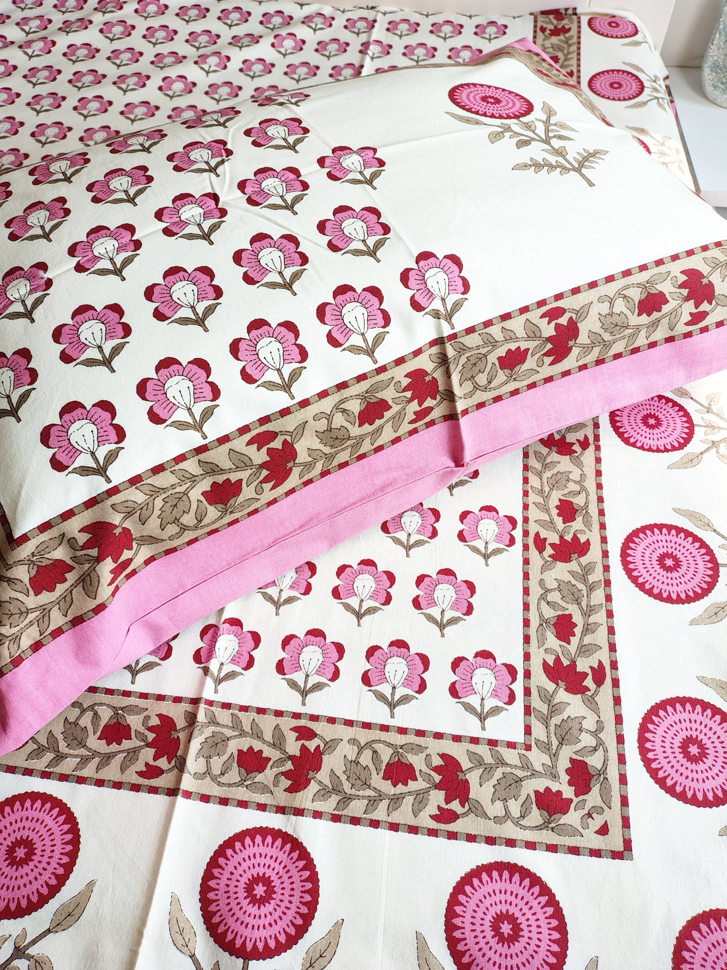 Pink Gold Traditional Printed Bedsheet with Two Reversible Pillow Covers