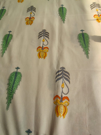 TREE PRINT BEDSHEET WITH TWO REVERSIBLE PILLOW COVERS