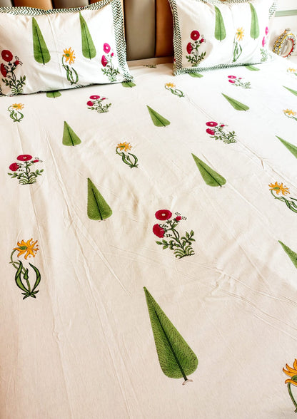 White Forest Block Print Bedsheet and Bedcover Combo - 6 Piece Combo