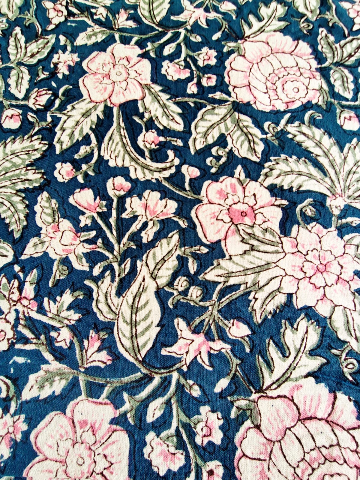 Pinky Pom Block Printed Bedsheet with Two Reversible Pillow Covers