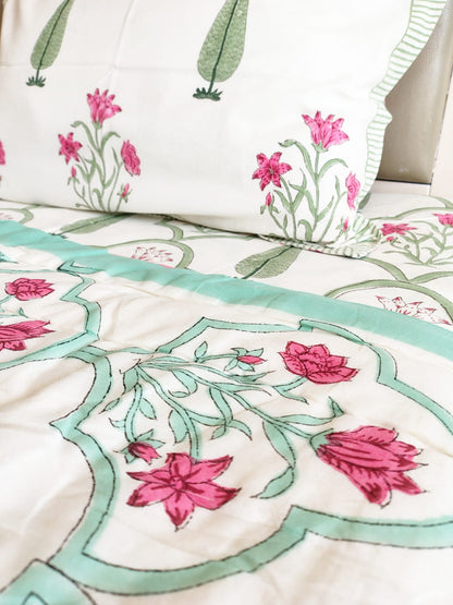 Pine Tree Block Print Bedsheet & Quilt Set