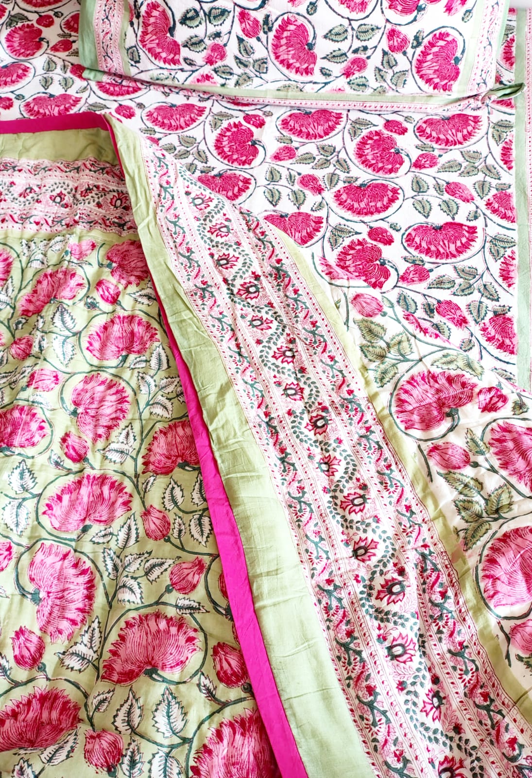 Lal Kamal Block Print Bedsheet & Quilt Set