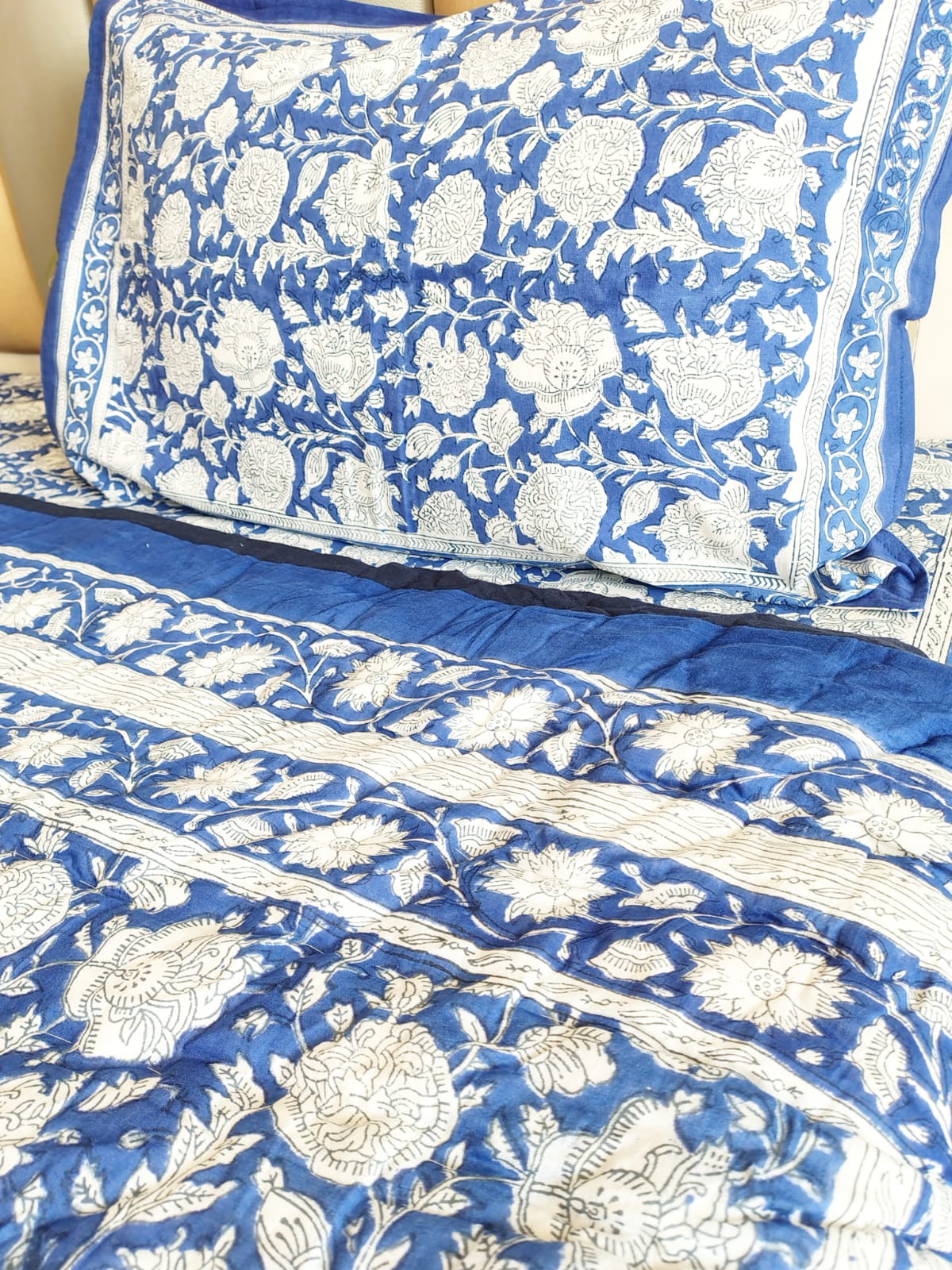 Neel Kamal Block Print Bedsheet & Quilt Set