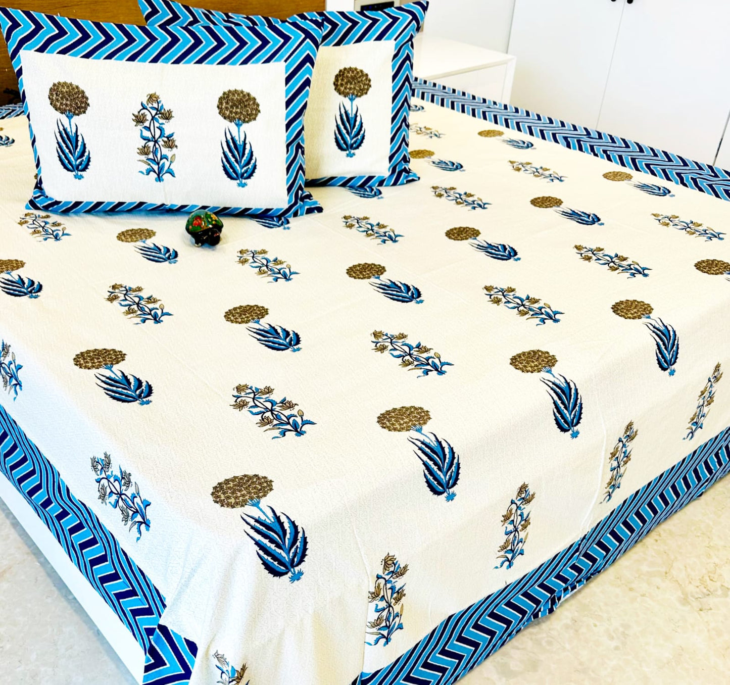 Blue Rainbow Traditional Printed Bedsheet with Two Reversible Pillow Covers