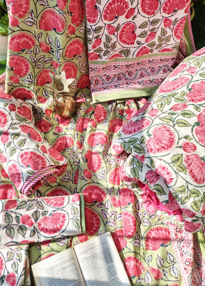 Green Kamal Matching Bedsheet & Dohar Set