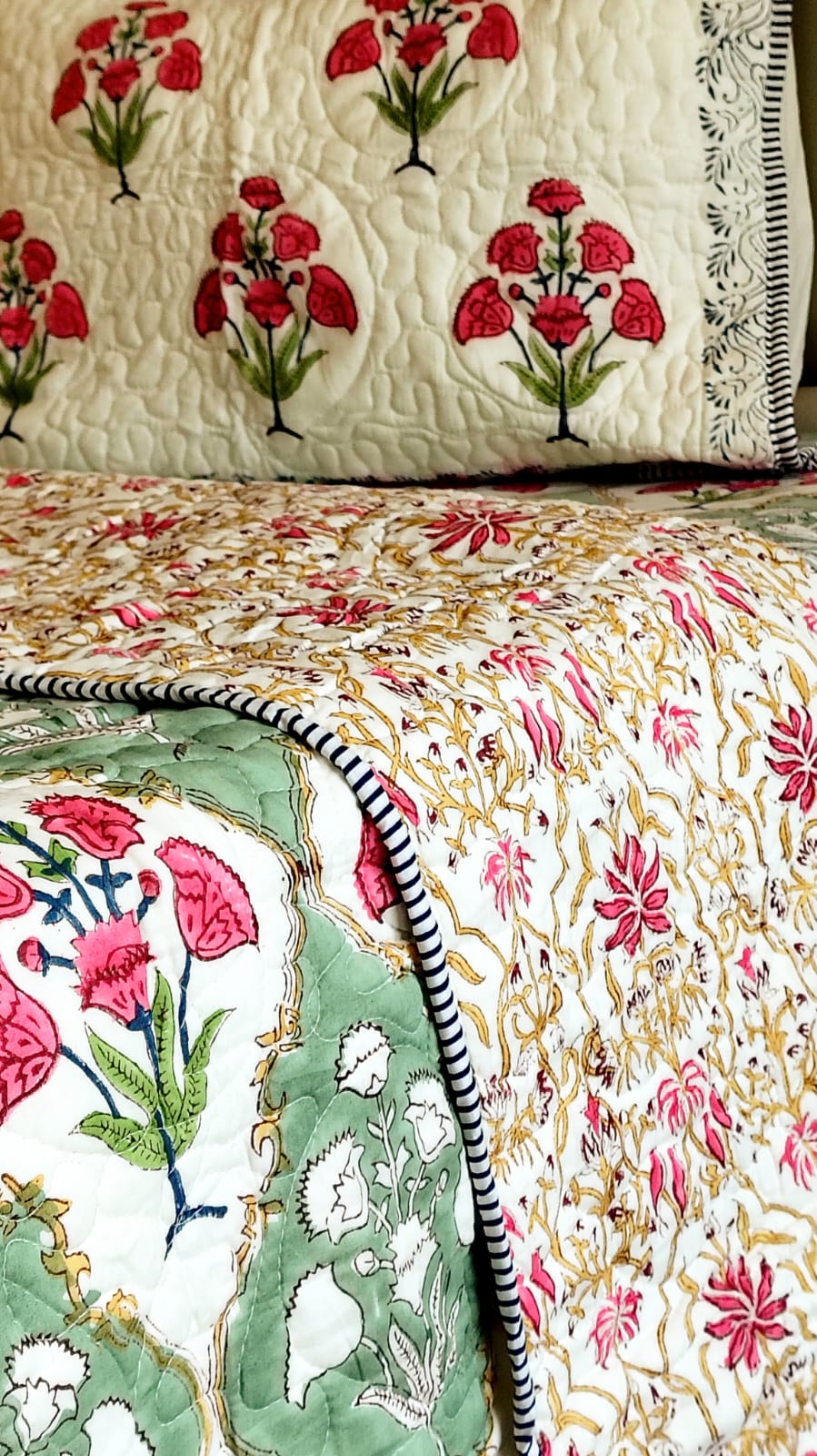 Guldasta Block Print Bedsheet and Bedcover Combo - 6 Piece Combo