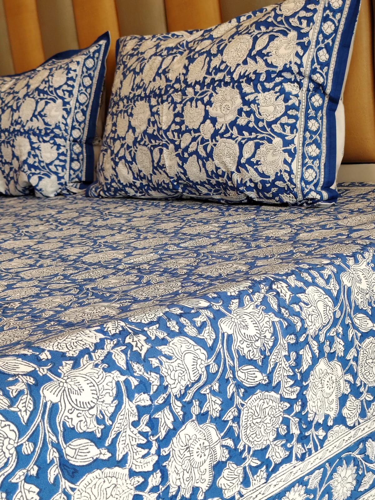Neel Kamal Block Printed Bedsheet with Two Reversible Pillow Covers