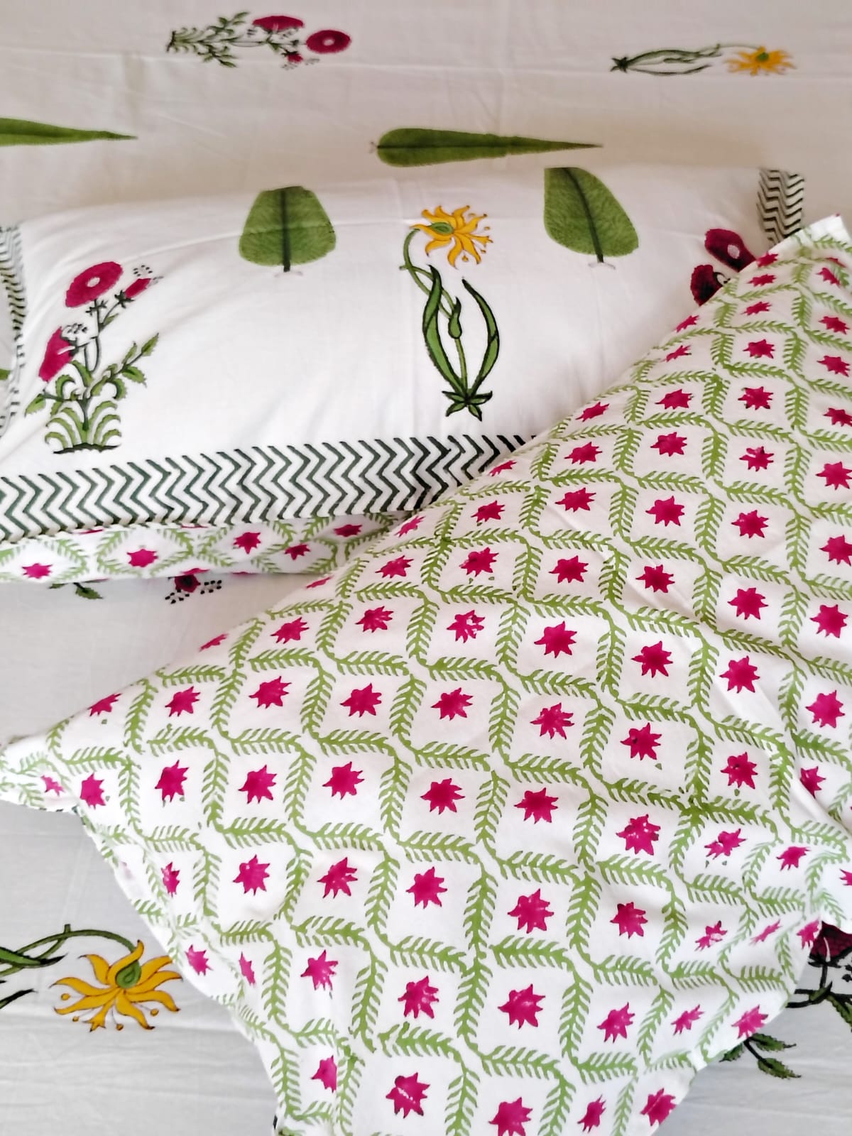 Begum White Forest Block Bedsheet with Two Reversible Pillow Covers
