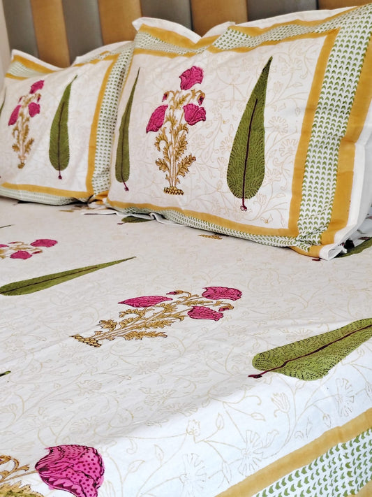Gulabo Block Bedsheet with Two Reversible Pillow Covers