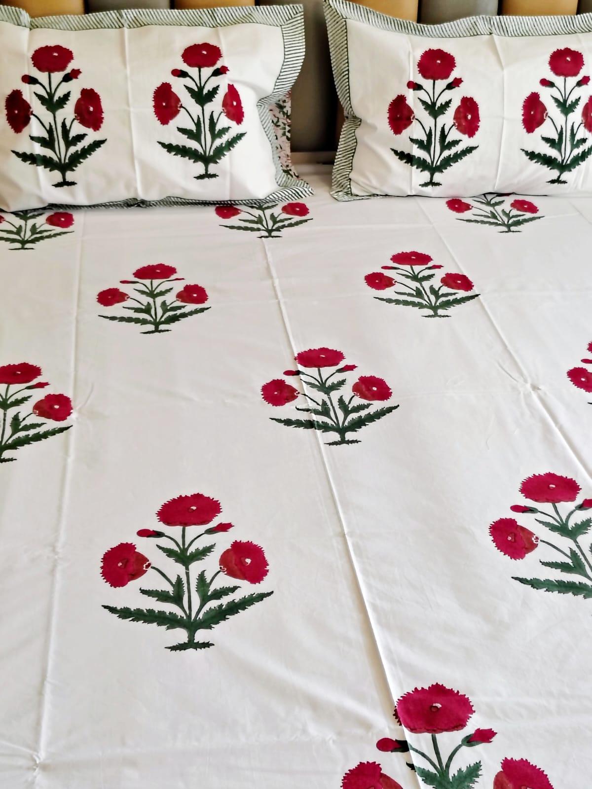 Begum Red Block Printed Bedsheet with Two Reversible Pillow Covers