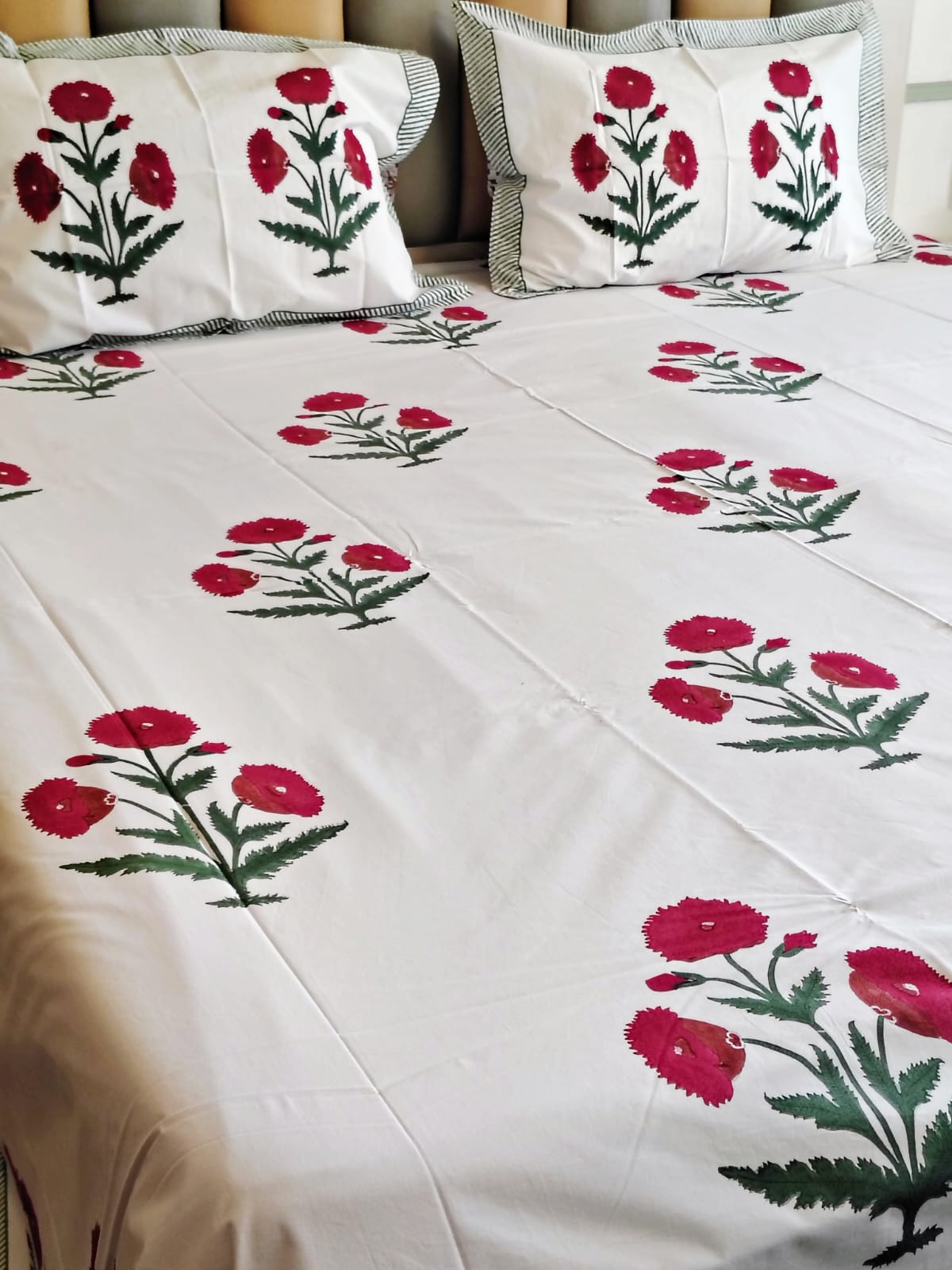 Begum Red Block Printed Bedsheet with Two Reversible Pillow Covers