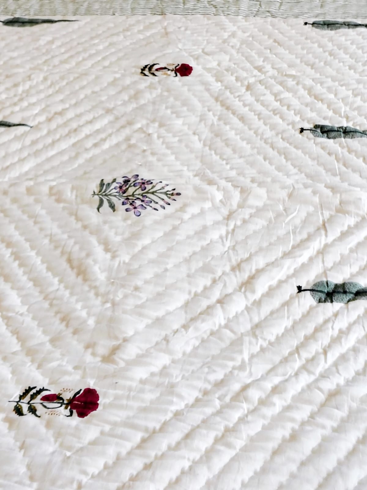White Pine Hand Block Reversible Single Bed Quilt