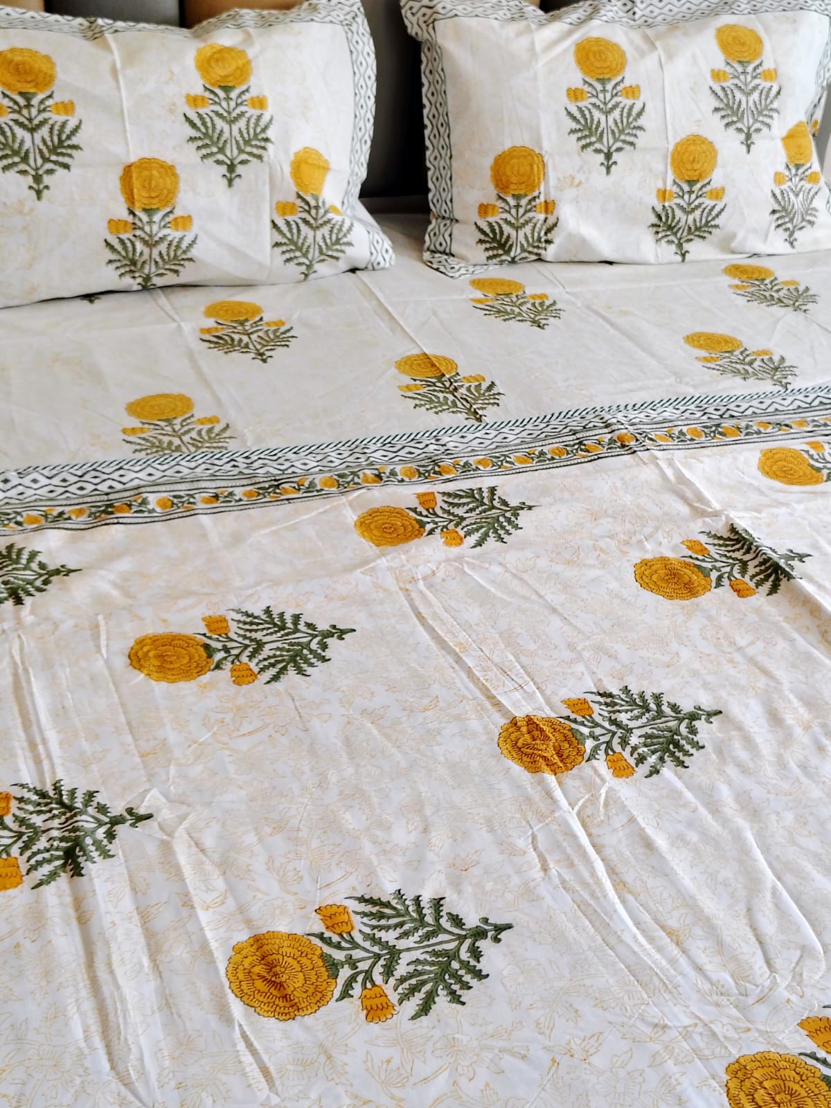 Yellow Genda Hand Block Matching Bedsheet & Dohar Set