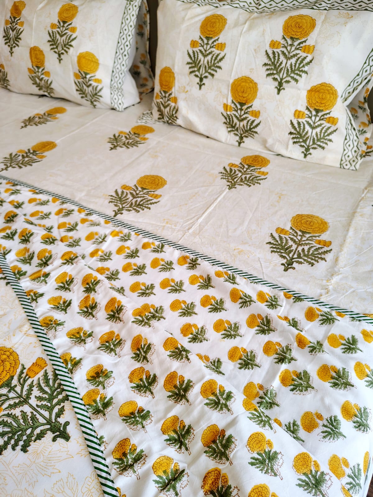 Yellow Genda Hand Block Matching Bedsheet & Dohar Set