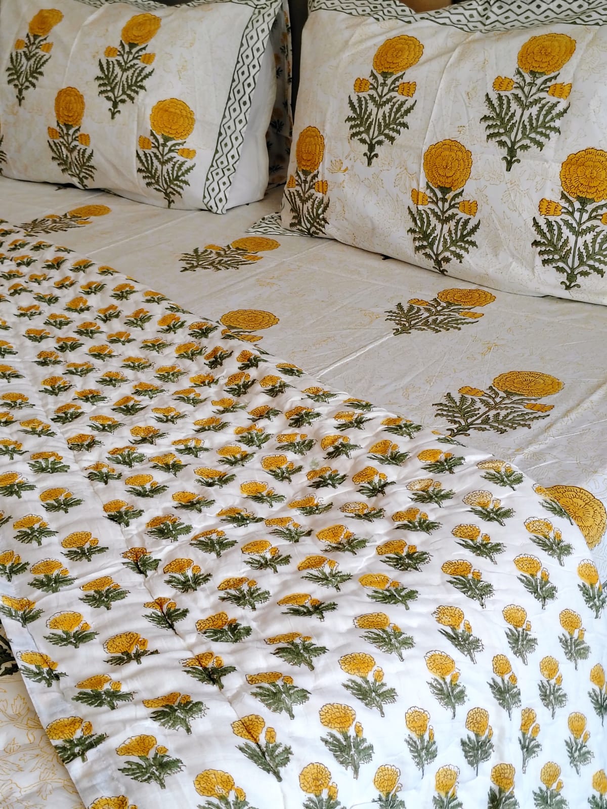 Yellow Genda Hand Block Print Bedsheet & Quilt Set