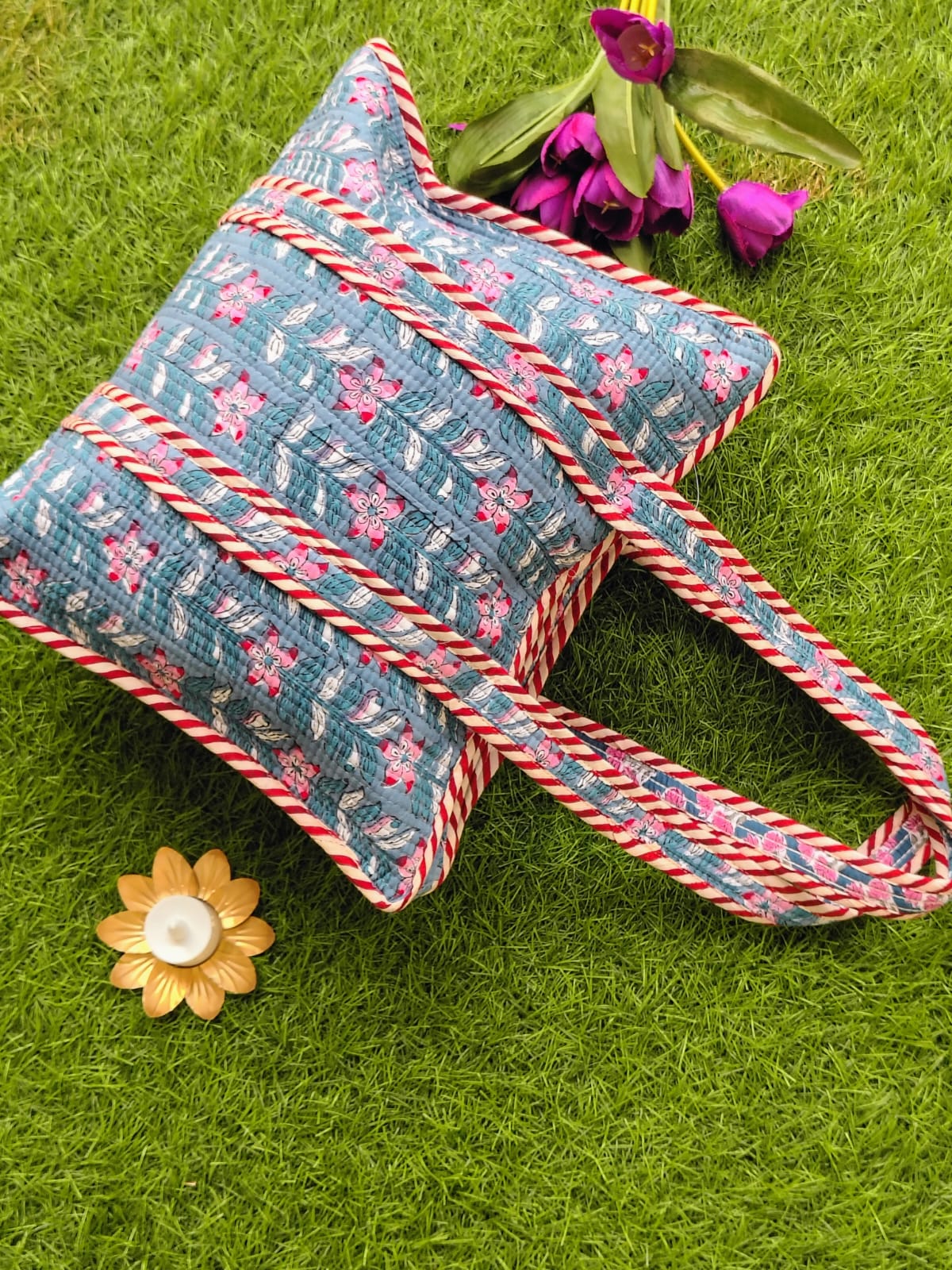 Medium Size Hand Block Tote Bag with Zip