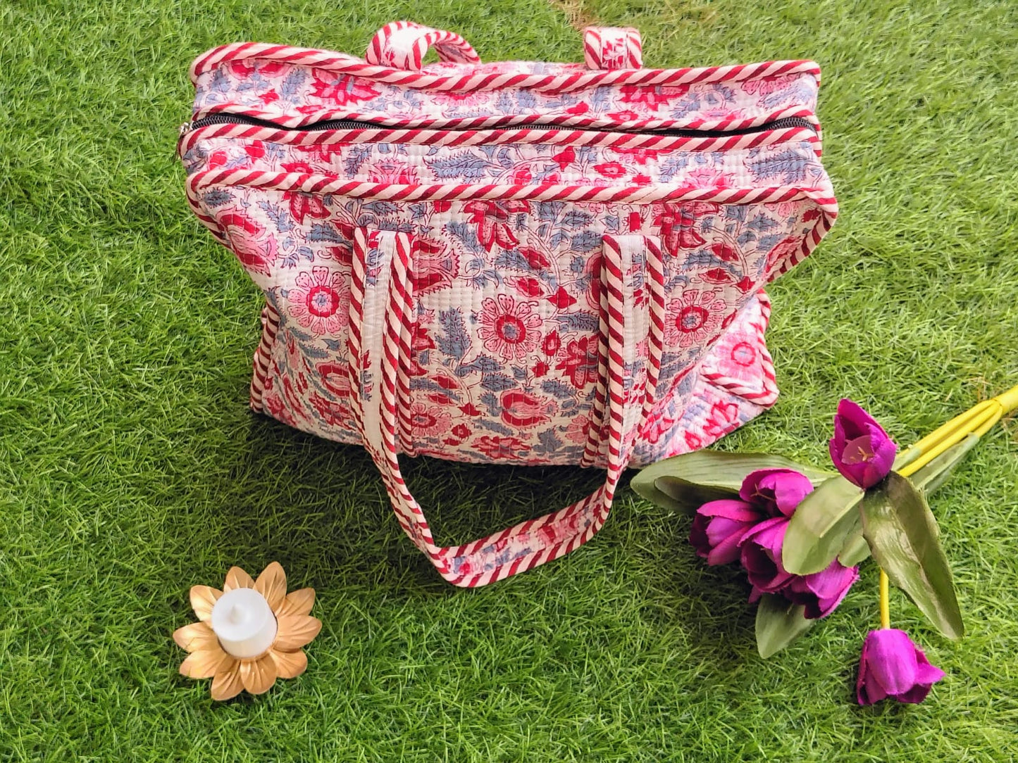 Medium Size Hand Block Tote Bag with Zip