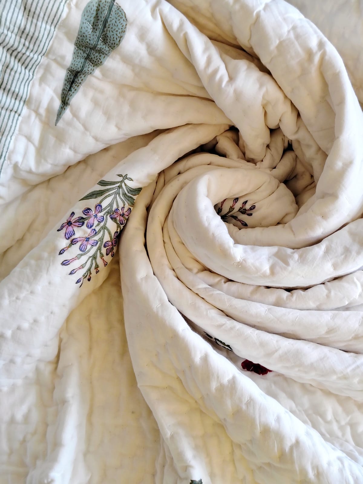 White Pine Hand Block Reversible Single Bed Quilt - Bichhavans