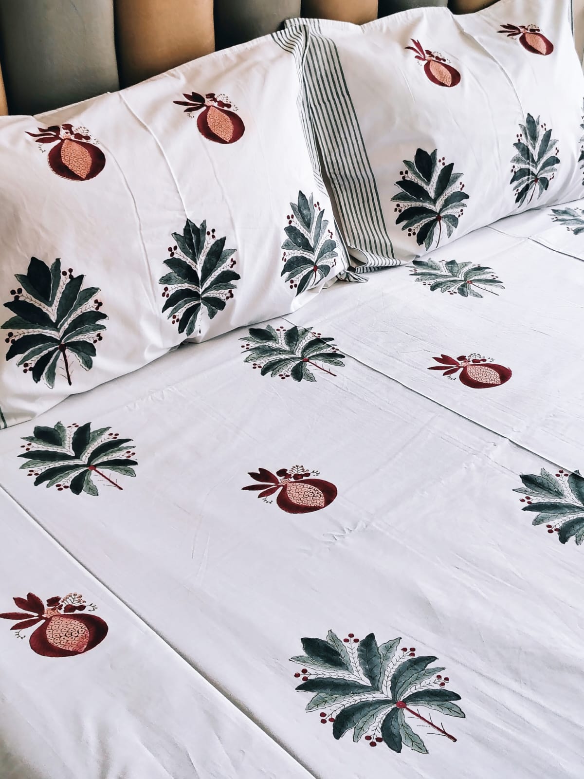 Green Anaar Block Printed Bedsheet with Two Reversible Pillow Covers - Bichhavans