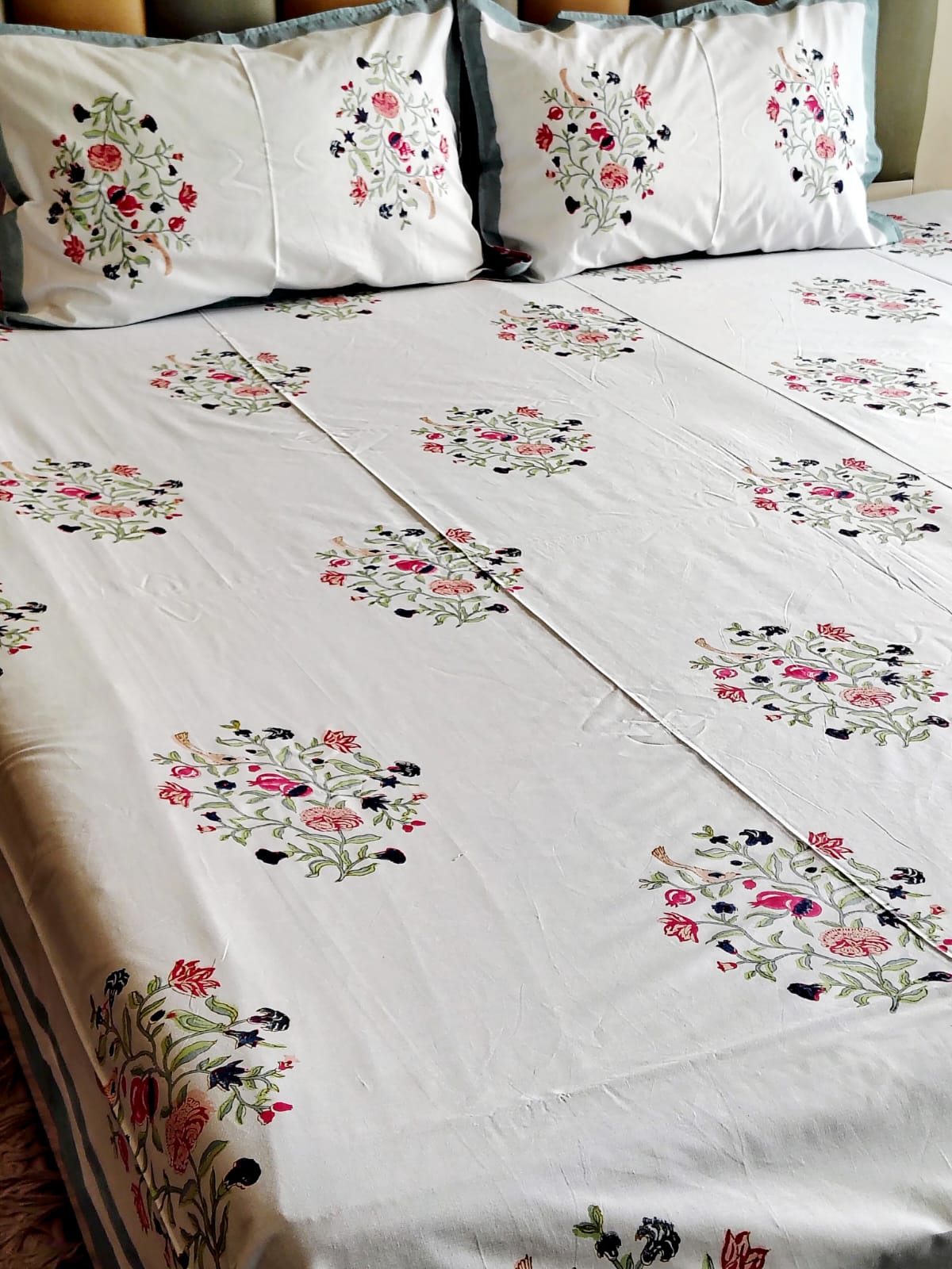 Parrot Block Printed Bedsheet with Two Reversible Pillow Covers - Bichhavans
