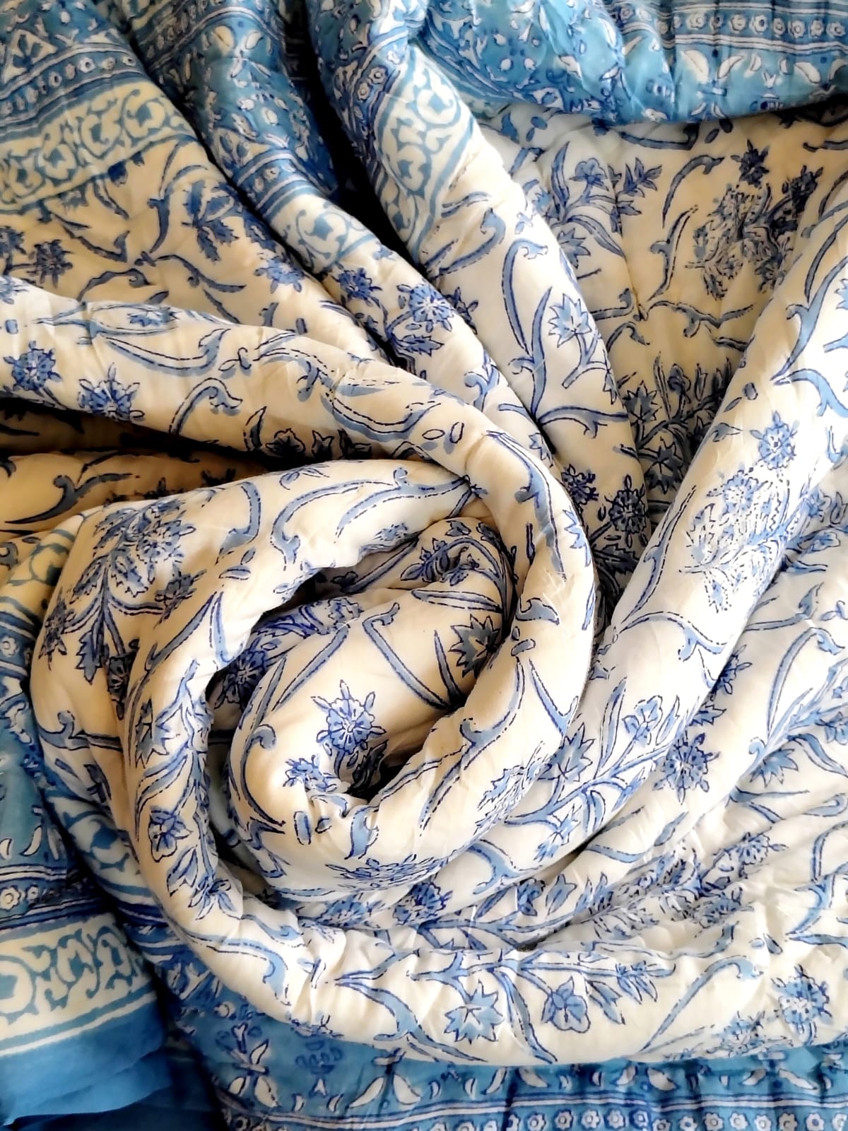 Blue Mughal Floral Hand Block Reversible Quilt - Bichhavans