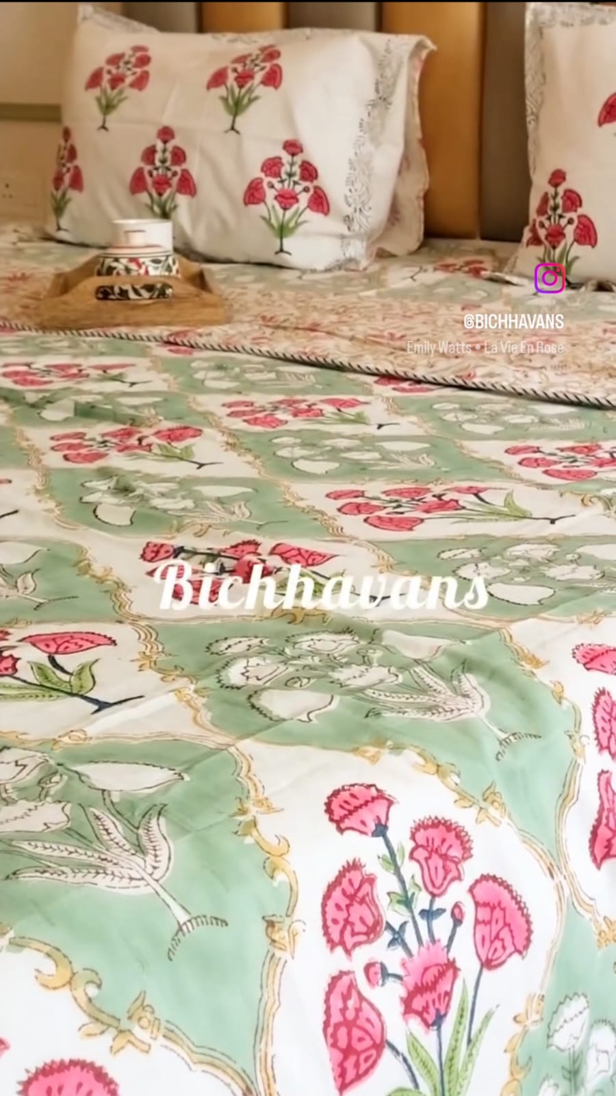 Guldasta Matching Bedsheet & Dohar Set